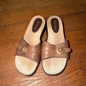 Rockport Women's Tan Mules with Gold Buckle